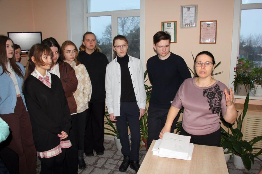 В Амурской области нотариусы, работники нотариальных контор и сотрудники нотариальной палаты провели мероприятия, приуроченные ко Всероссийскому дню правовой помощи детям
